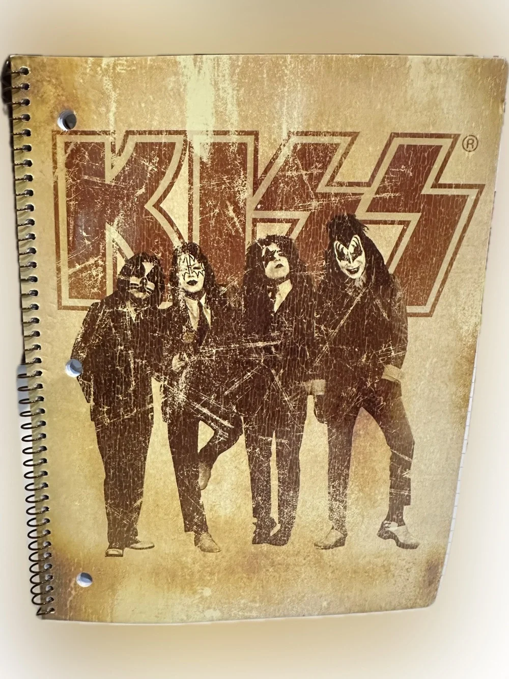 Kiss 2010 dressed